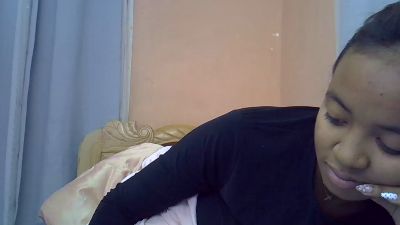 Ambergirl69 live cam on Cam4