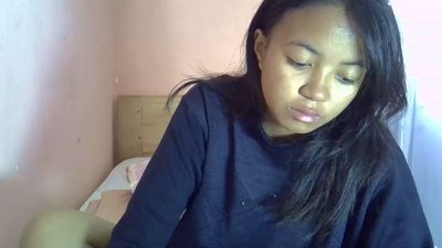 Ambergirl69 live cam on Cam4