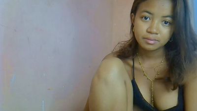 Ambergirl69 live cam on Cam4