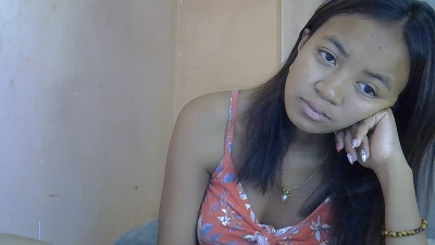Ambergirl69 live cam on Cam4