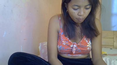 Ambergirl69 live cam on Cam4