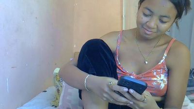 Ambergirl69 live cam on Cam4