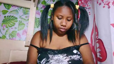 Ambreskirt live cam on Cam4
