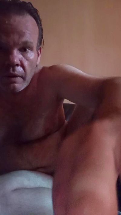 Ambrobi49 live cam on Cam4