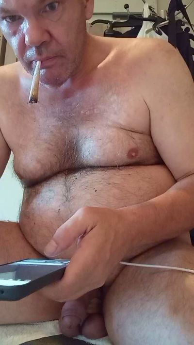 Ambrobi49 live cam on Cam4