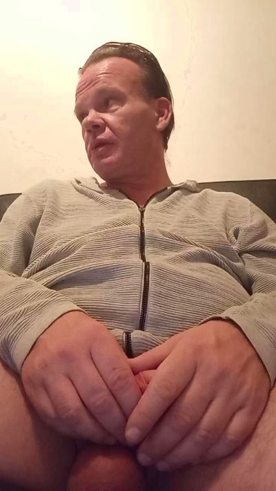 Ambrobi49 live cam on Cam4