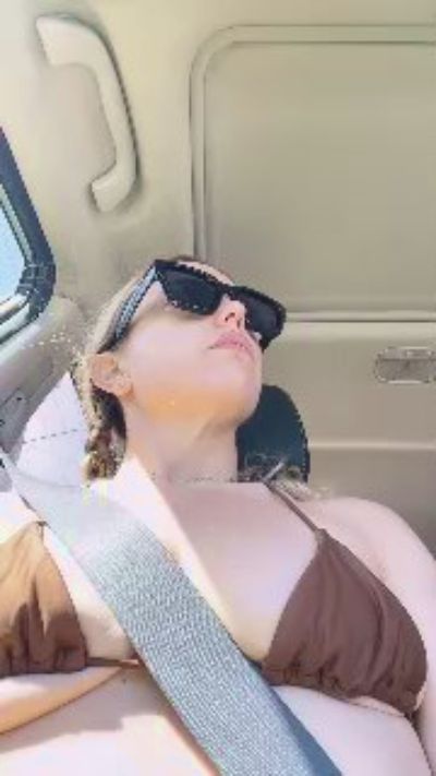 Ambrrr live cam on Cam4