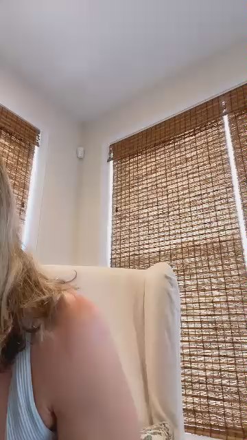 Ambrrr live cam on Cam4