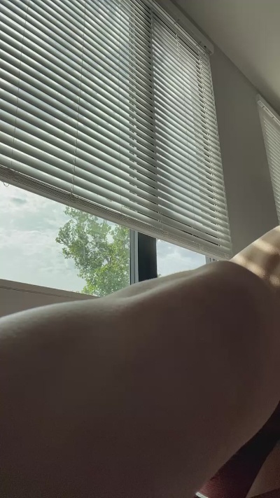 Ambrrr live cam on Cam4