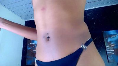 Amdrea_Uchima live cam on Cam4