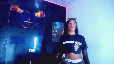 Amdrea_Uchima live cam on Cam4