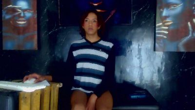 Amdrea_Uchima live cam on Cam4