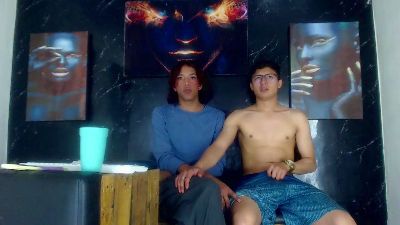Amdrea_Uchima live cam on Cam4