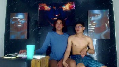 Amdrea_Uchima live cam on Cam4