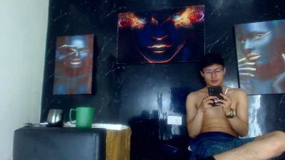 Amdrea_Uchima live cam on Cam4