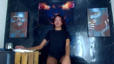 Amdrea_Uchima live cam on Cam4