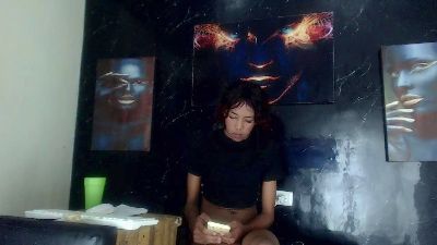 Amdrea_Uchima live cam on Cam4