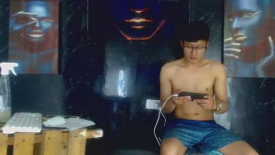 Amdrea_Uchima live cam on Cam4