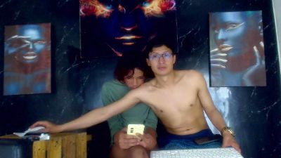 Amdrea_Uchima live cam on Cam4