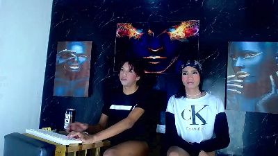 Amdrea_Uchima live cam on Cam4