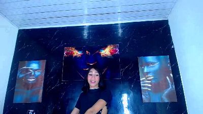 Amdrea_Uchima live cam on Cam4