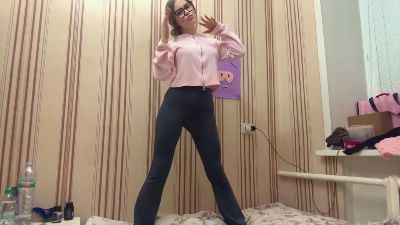 AmeeIner live cam on Cam4