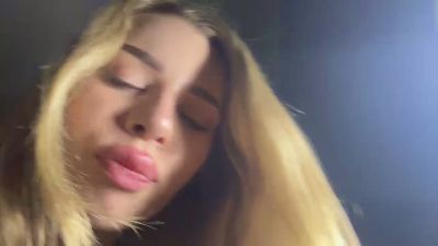 AmeliaMccluer live cam on Cam4