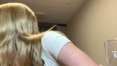 AmeliaMccluer live cam on Cam4