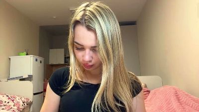 AmeliaMccluer live cam on Cam4