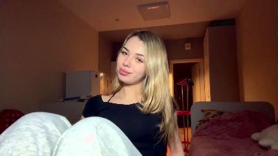 AmeliaMccluer live cam on Cam4