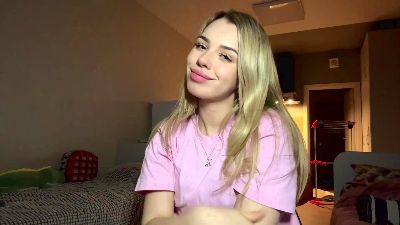 AmeliaMccluer live cam on Cam4