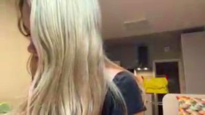 AmeliaMccluer live cam on Cam4