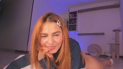 AmelieSweet live cam on Cam4