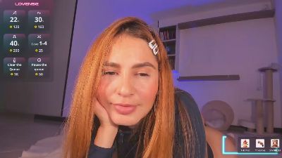 AmelieSweet live cam on Cam4