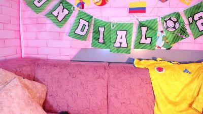 Amelie_Cooper live cam on Cam4