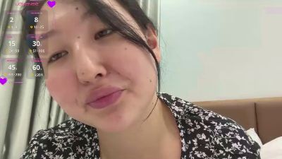 Ameliya_Kim live cam on Cam4