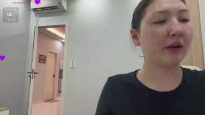 Ameliya_Kim live cam on Cam4