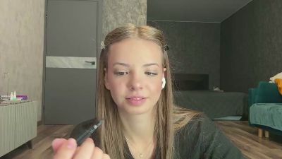 AmieChisler live cam on Cam4
