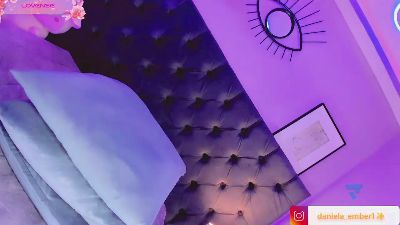 Amira_Ember live cam on Cam4