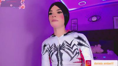 Amira_Ember live cam on Cam4
