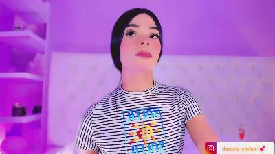 Amira_Ember live cam on Cam4