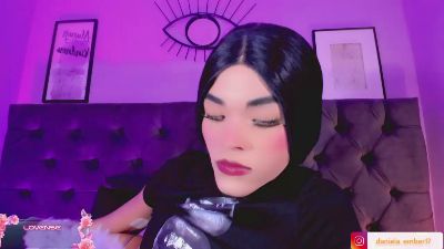 Amira_Ember live cam on Cam4