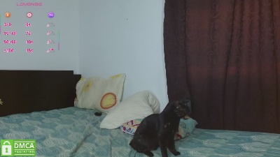Amitlu_ live cam on Cam4