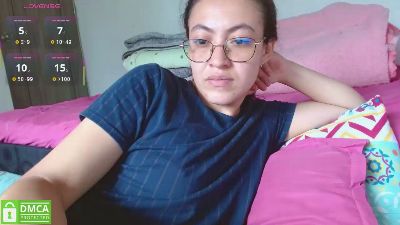 Amitlu_ live cam on Cam4