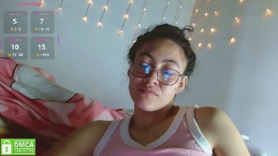 Amitlu_ live cam on Cam4