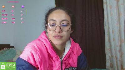 Amitlu_ live cam on Cam4
