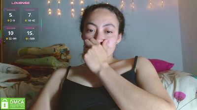 Amitlu_ live cam on Cam4