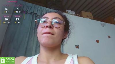 Amitlu_ live cam on Cam4