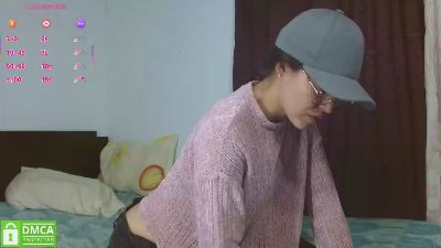 Amitlu_ live cam on Cam4