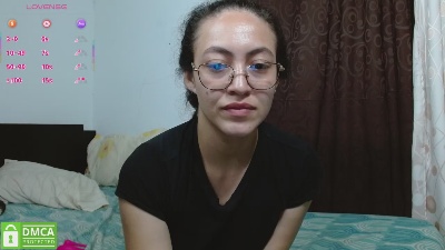 Amitlu_ live cam on Cam4